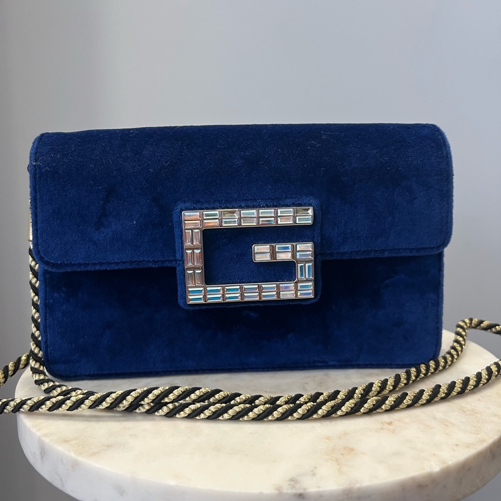 Gucci Authentic Velvet Blue Shoulder Bag, Gold Rope Chain